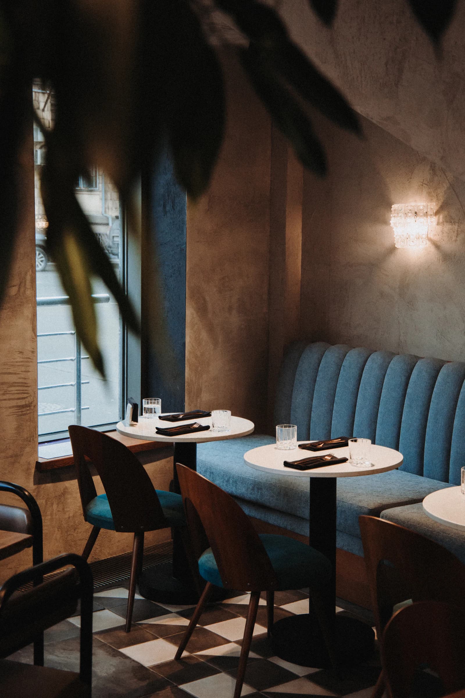 DINING at Kupie Saoeng 79
